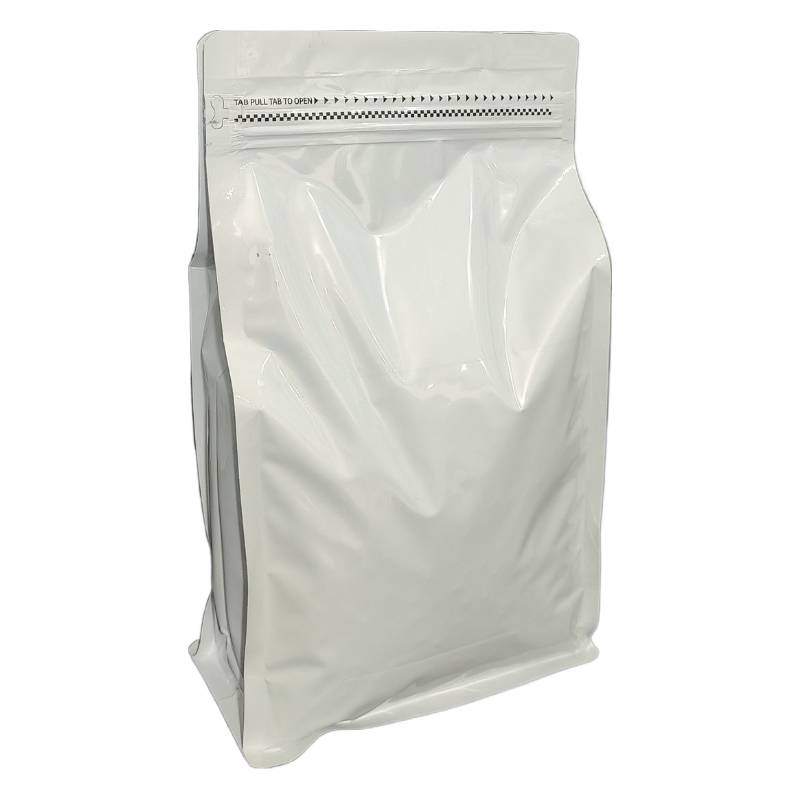 غذای خشک پریمیوم گربه هوبی با طعم مرغ بسته 1 کیلوگرمی (فله) - نمای 4 غذای خشک پریمیوم گربه هوبی با طعم مرغ بسته 1 کیلوگرمی (فله) - تصویر 4